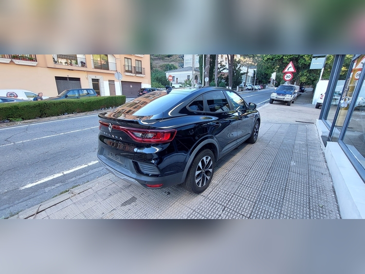 Renault Arkana 1.3 TCE 140CV foto 12